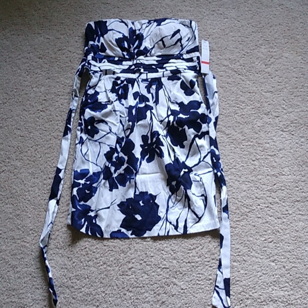 Junior Size 7 Strapless Dress.  Brand Snap. NWT. Blue and White.